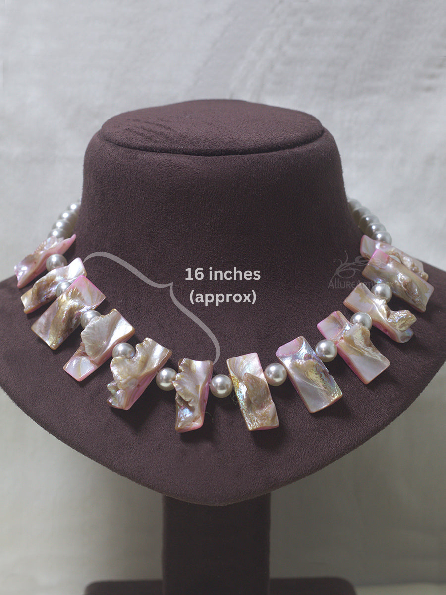 Mother of Pearl Neckpiece