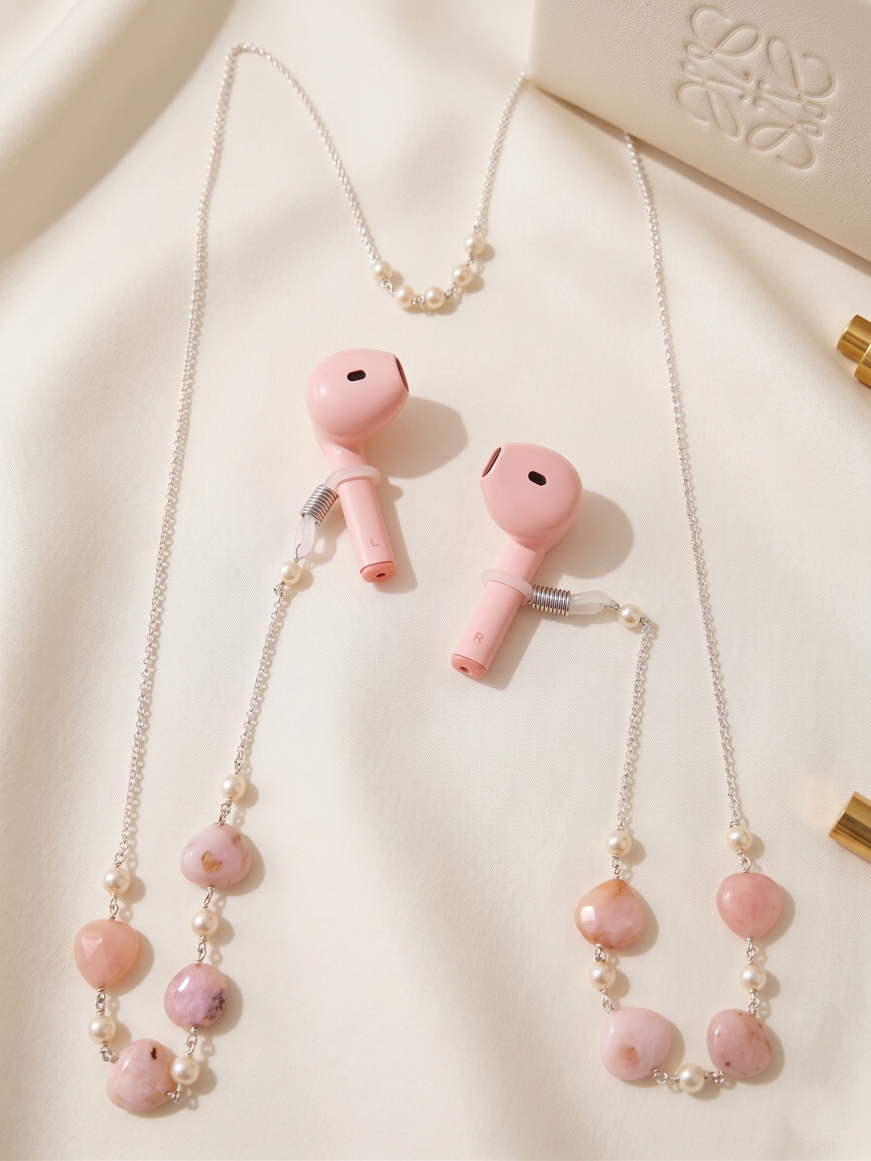 Opal Pearl Earpods Chain