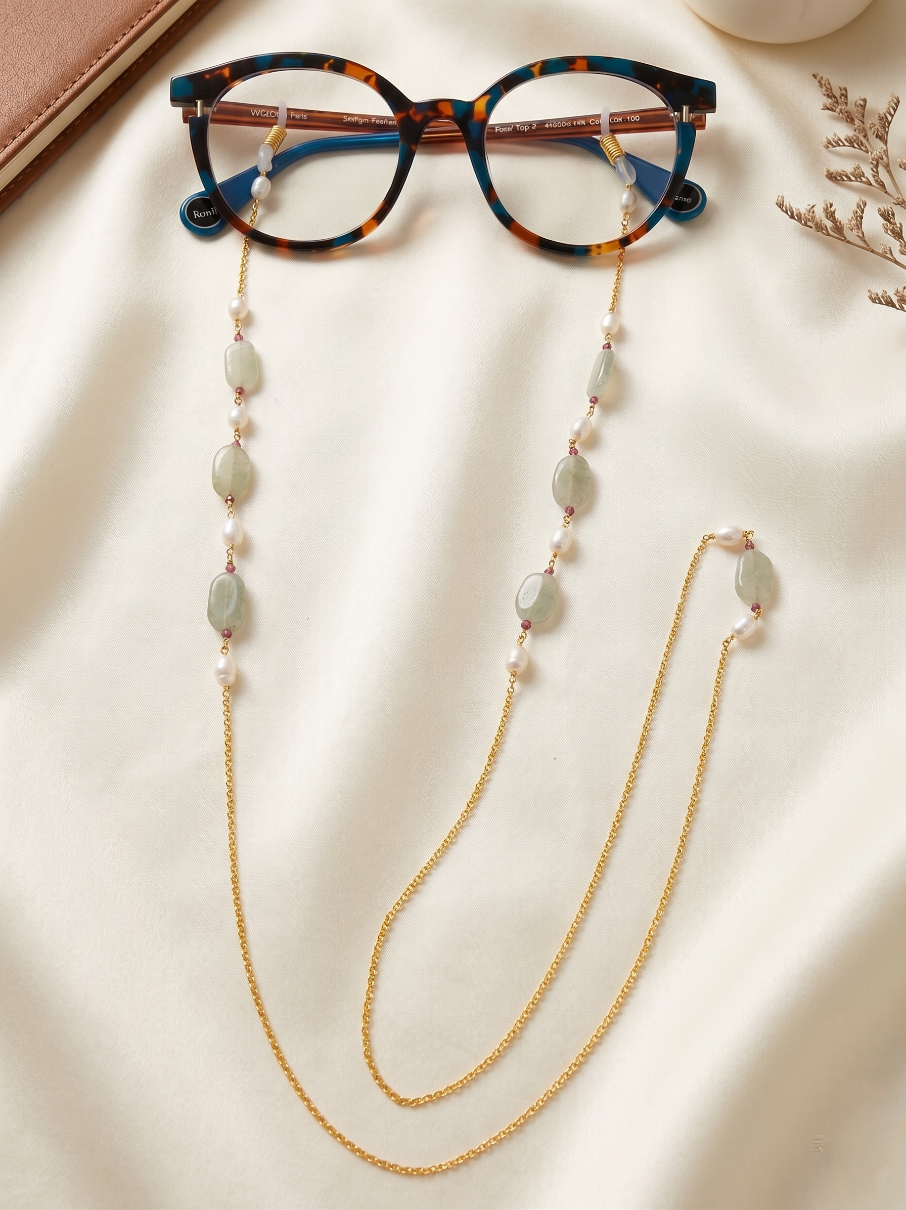 Aventurines Earpods Chain