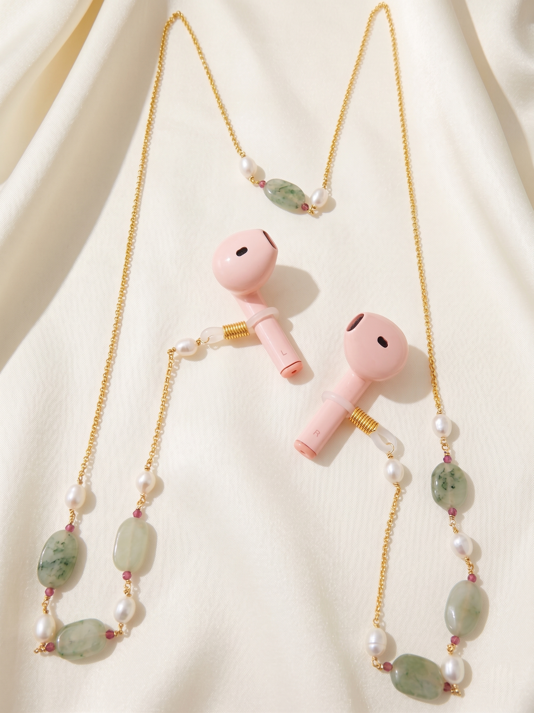 Aventurines Earpods Chain