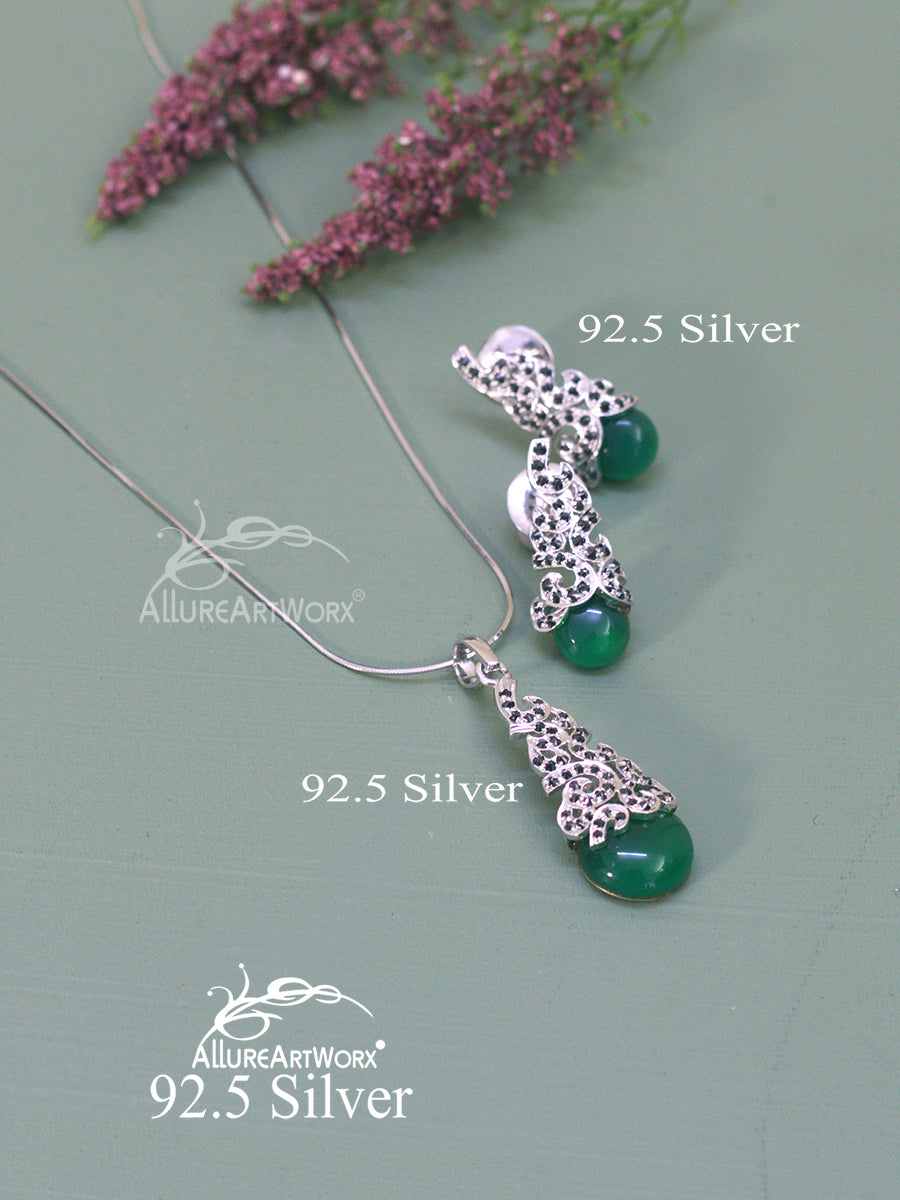 Tinsel Silver Pendant Set