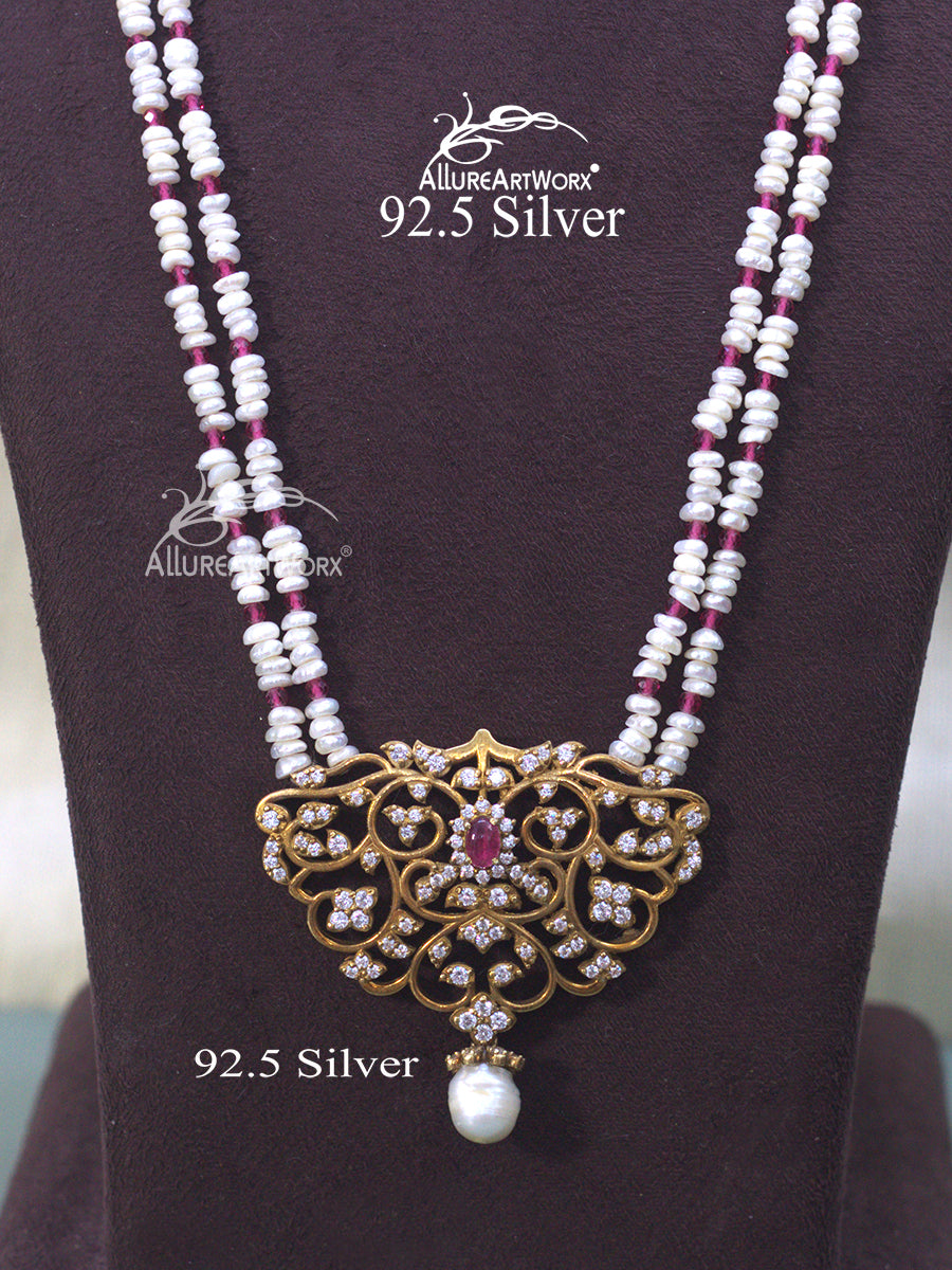 Ojasvi Silver Neckpiece