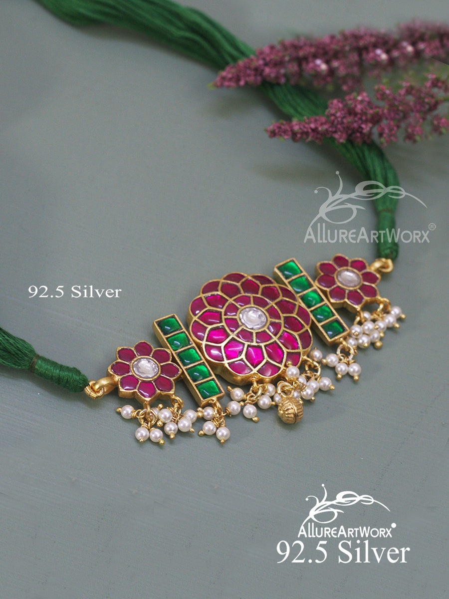 Azalea Silver Neckpiece