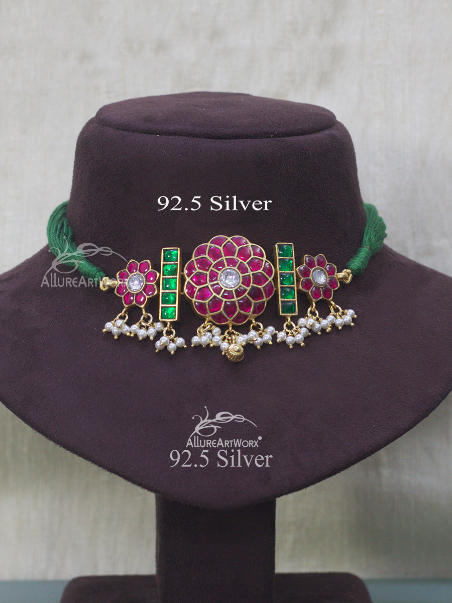 Azalea Silver Neckpiece