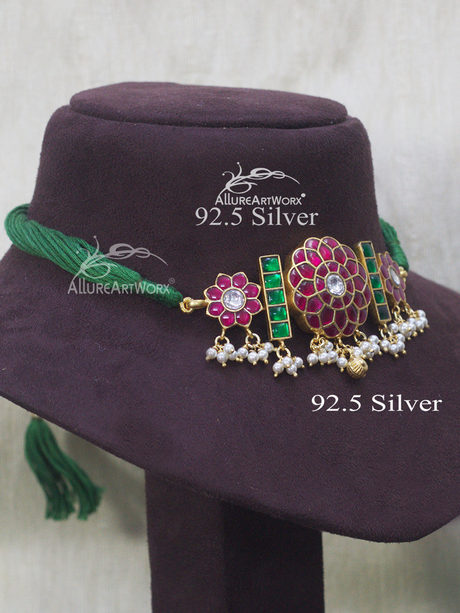 Azalea Silver Neckpiece