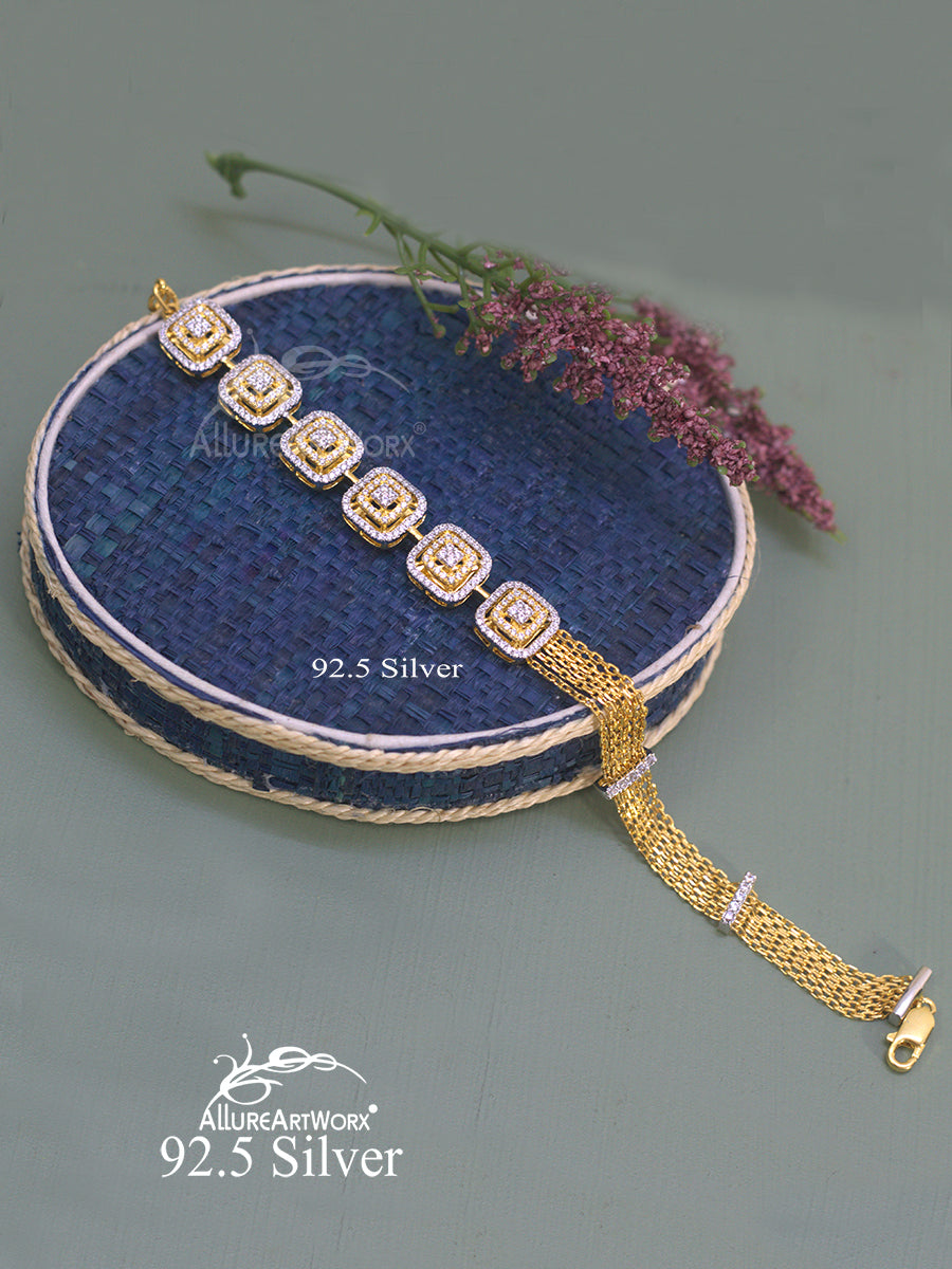 Della Silver Chain Bracelet