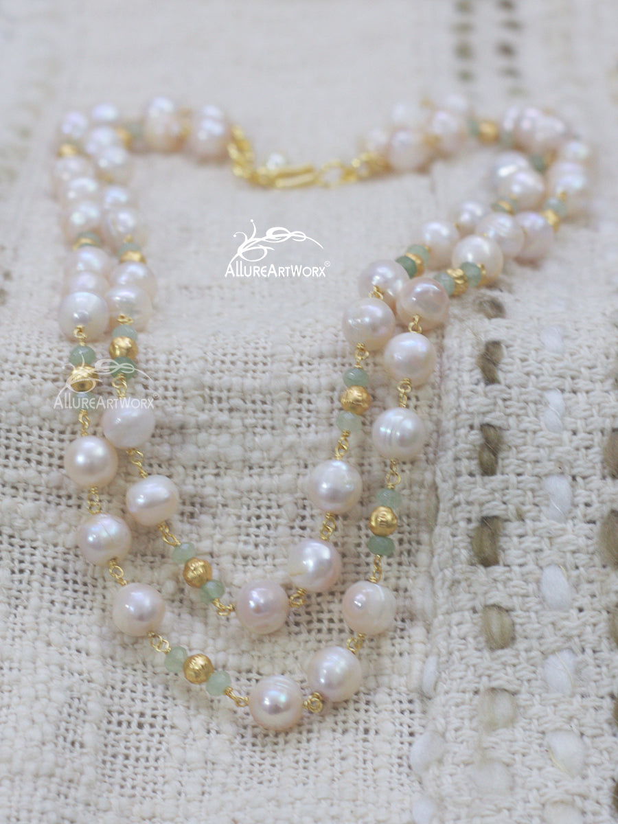 Pearl Neckpiece