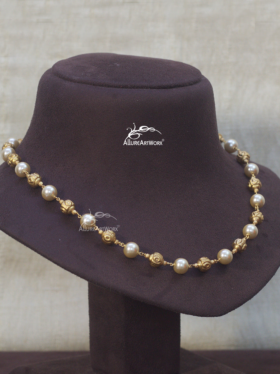 Pearl Gold Ball Neckpiece