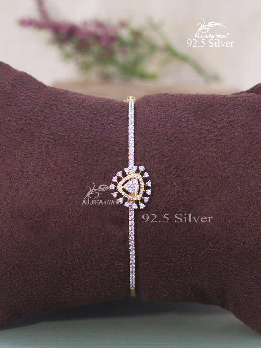 Aino Silver Bracelet
