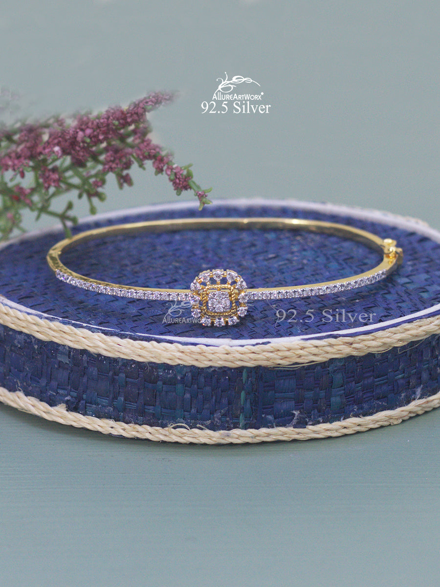 Aino Silver Bracelet