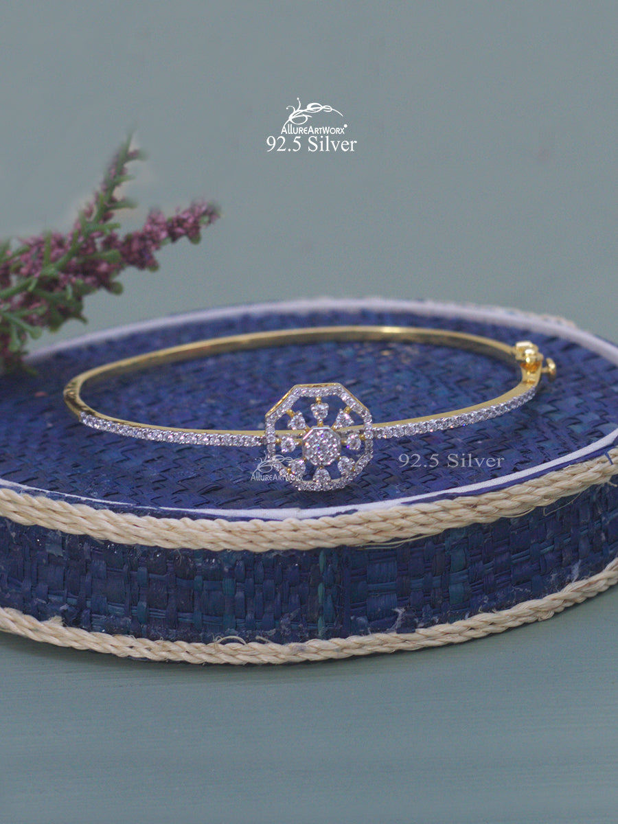 Aino Silver Bracelet