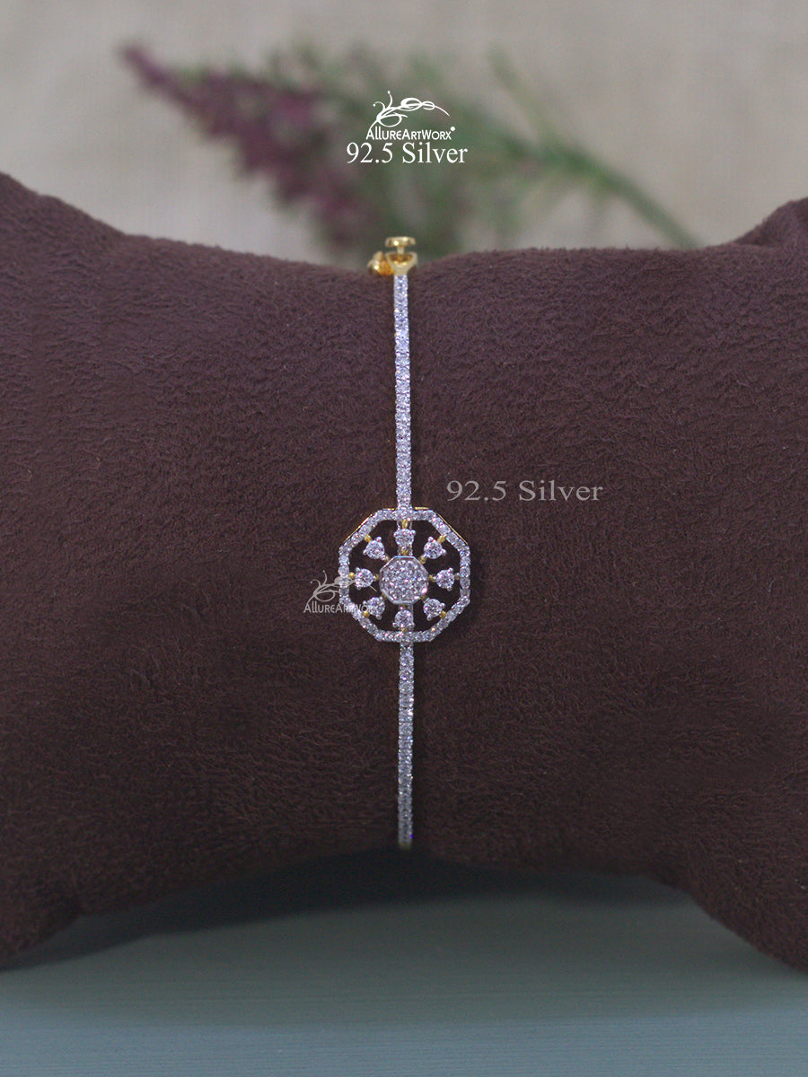 Aino Silver Bracelet