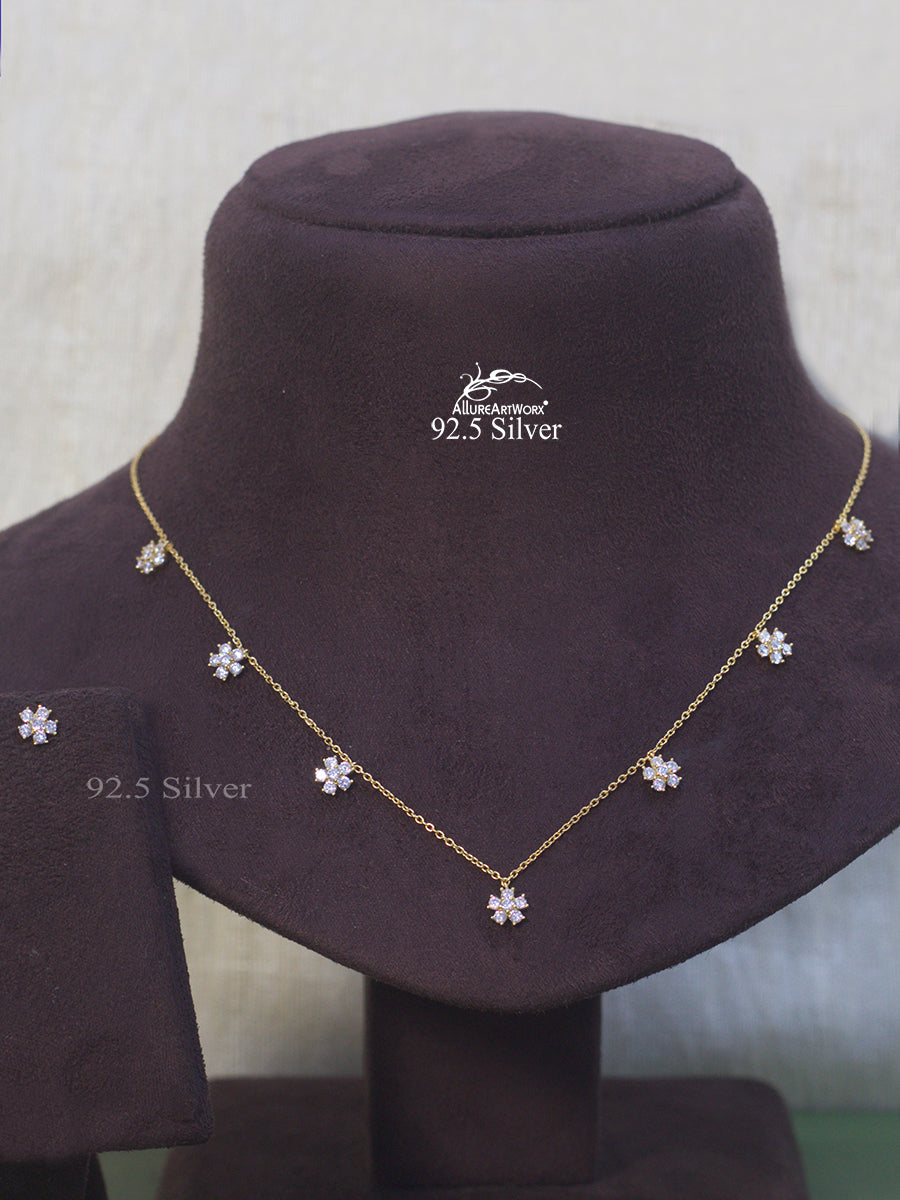 Neitya Silver Chain set