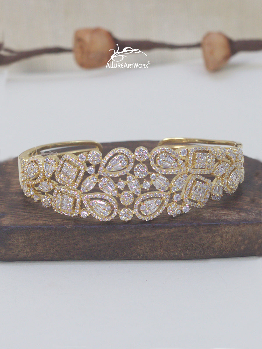 Dazzling Bracelet(Cuff)