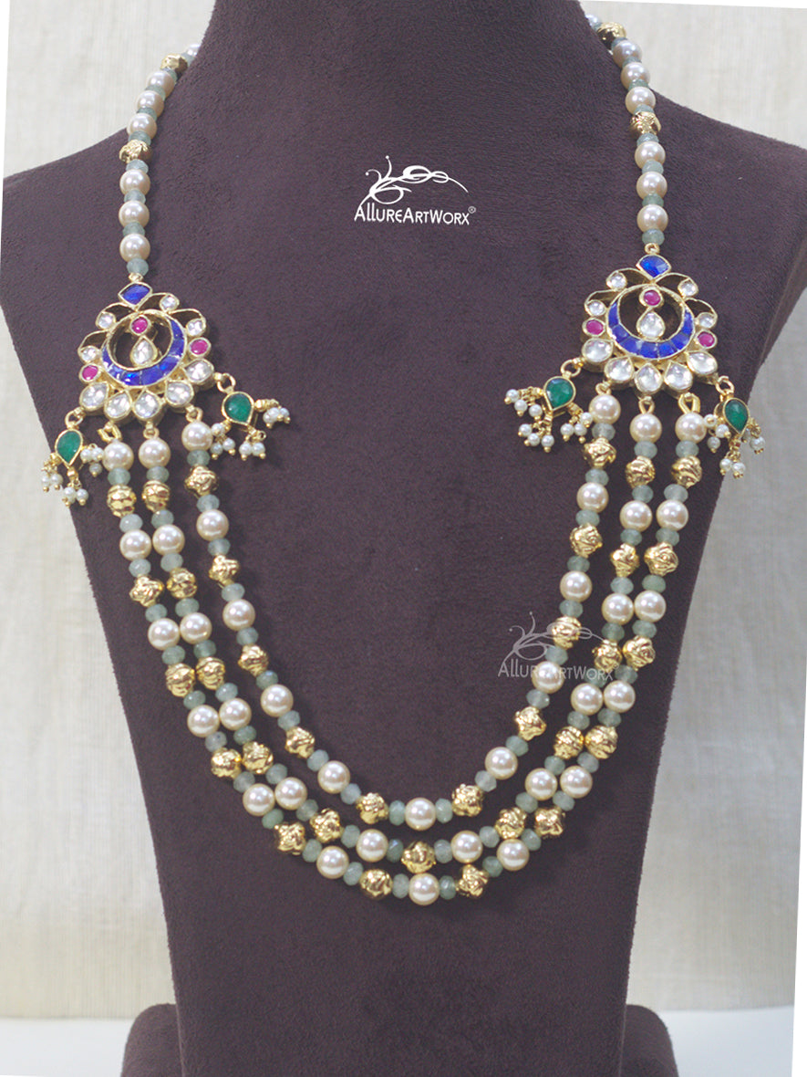 Traditional Neckpiece