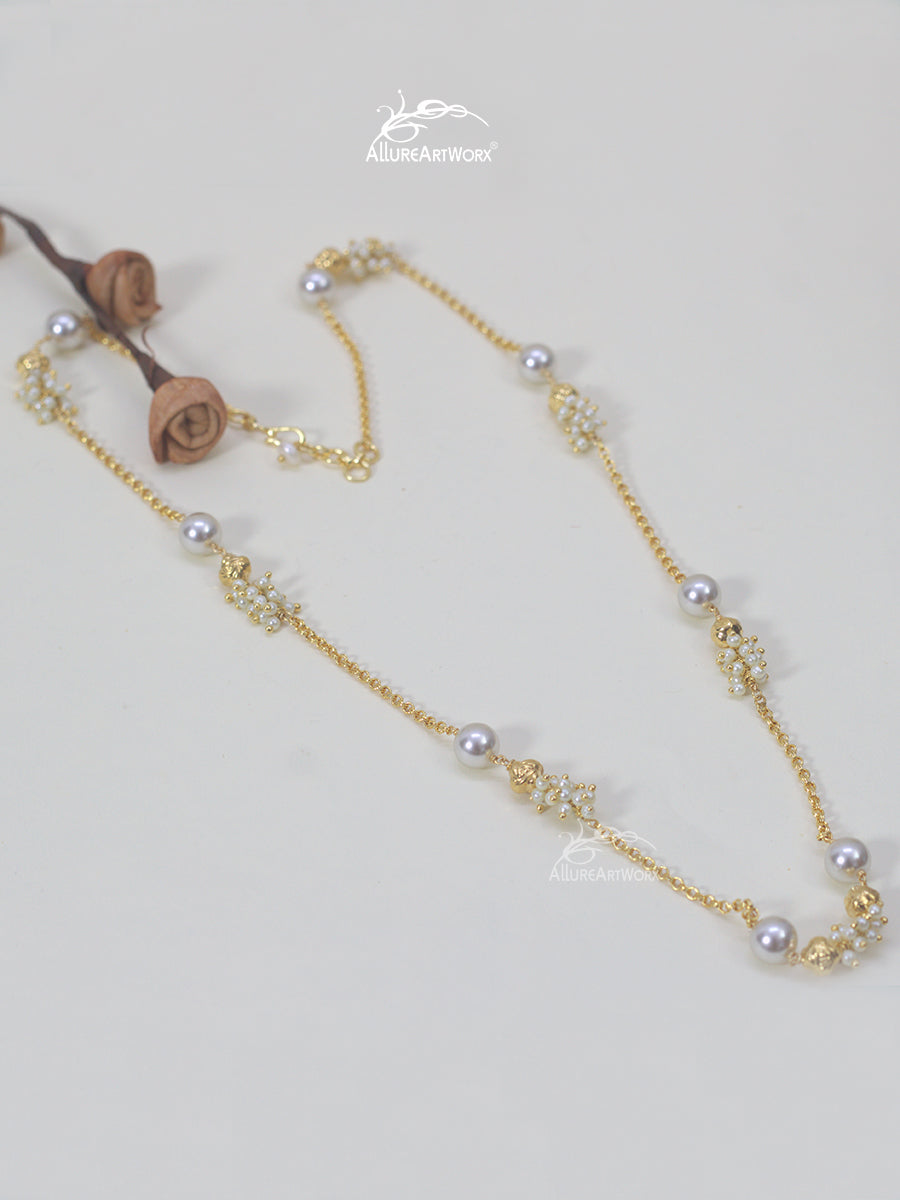 Pearl Neckpiece