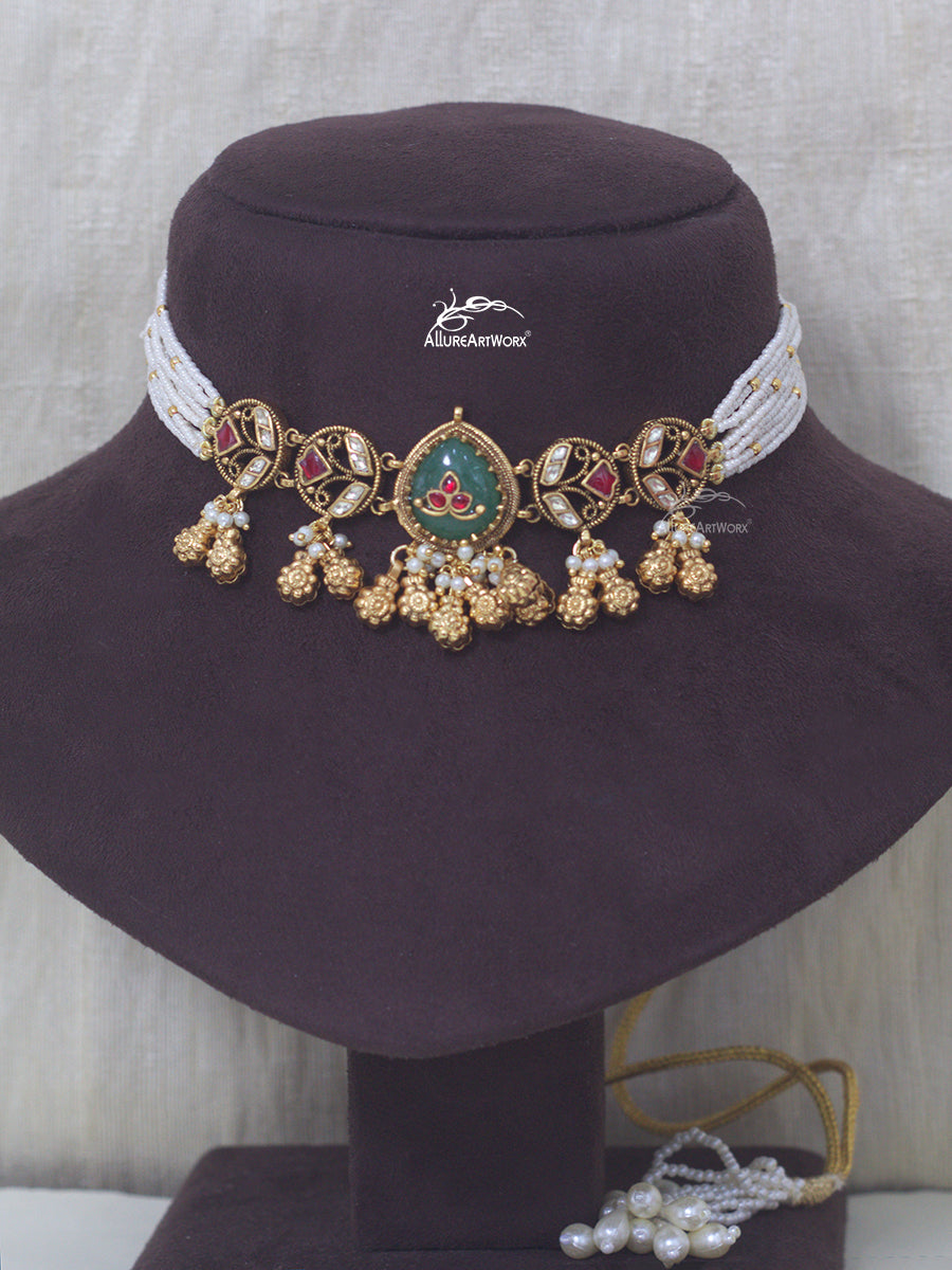 Traditional Choker