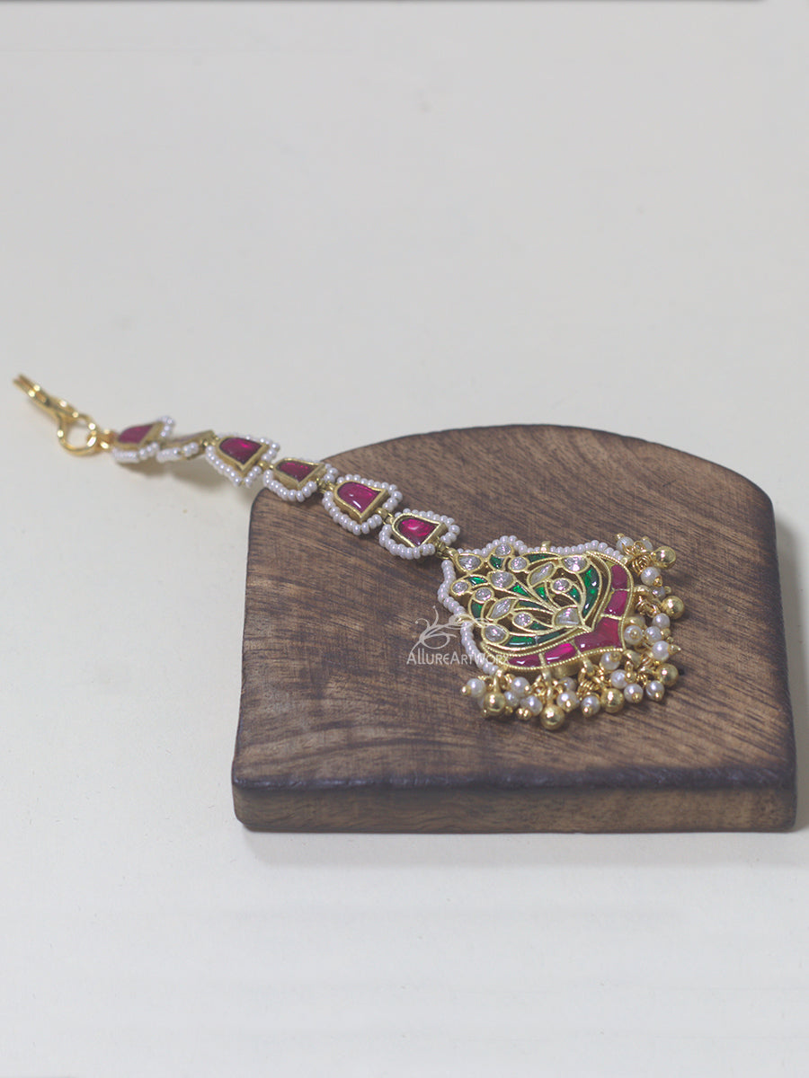 Traditional Maangtika