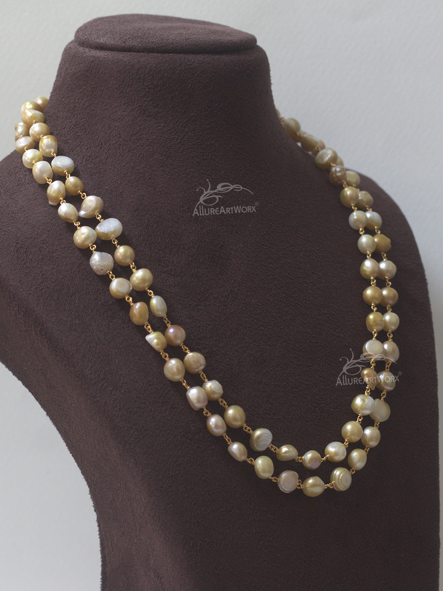 Pearl Neckpiece