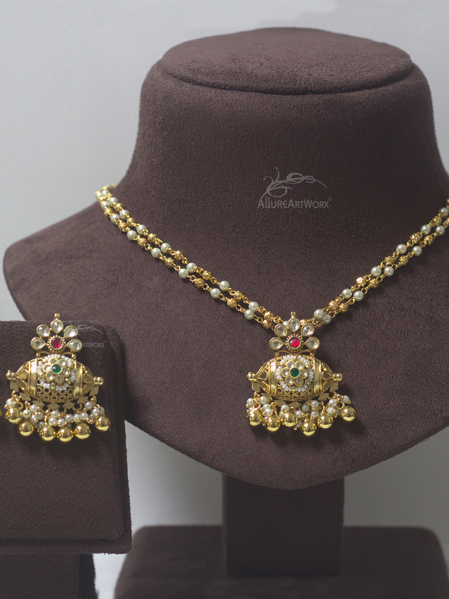 Traditional Set