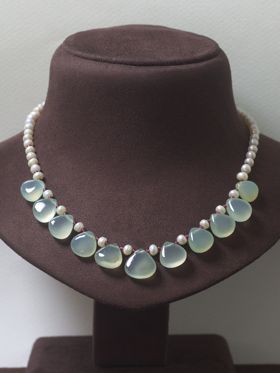 Chalcedony Pearl Neckpiece