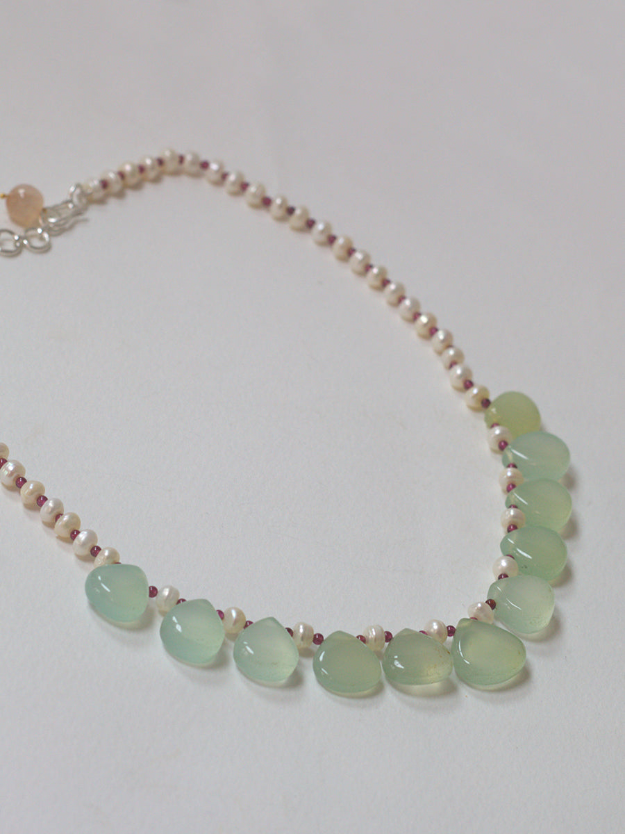 Chalcedony Pearl Neckpiece