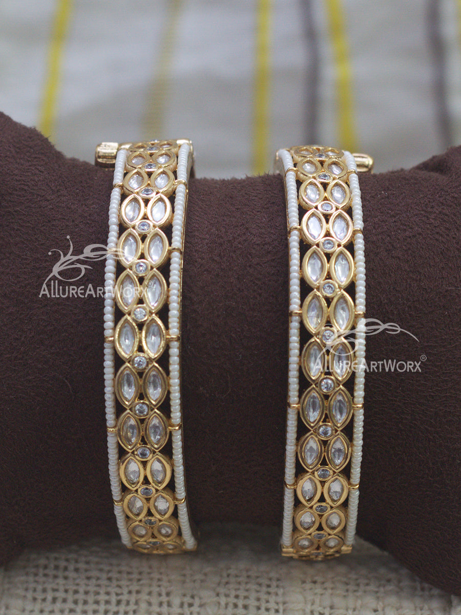 Kundan Bangles