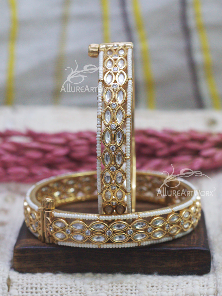 Kundan Bangles