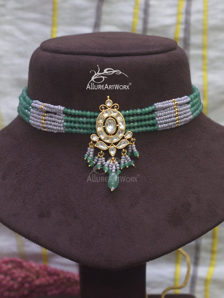 Traditional Choker