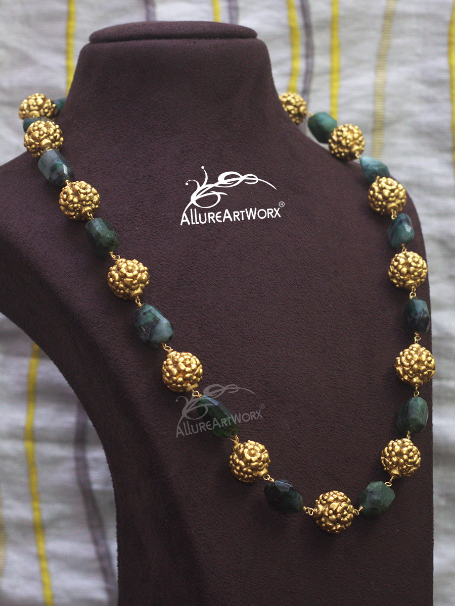 Emerald Neckpiece