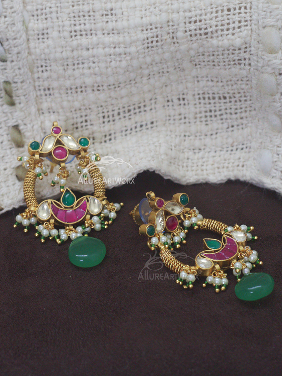 Colourful Chandballis