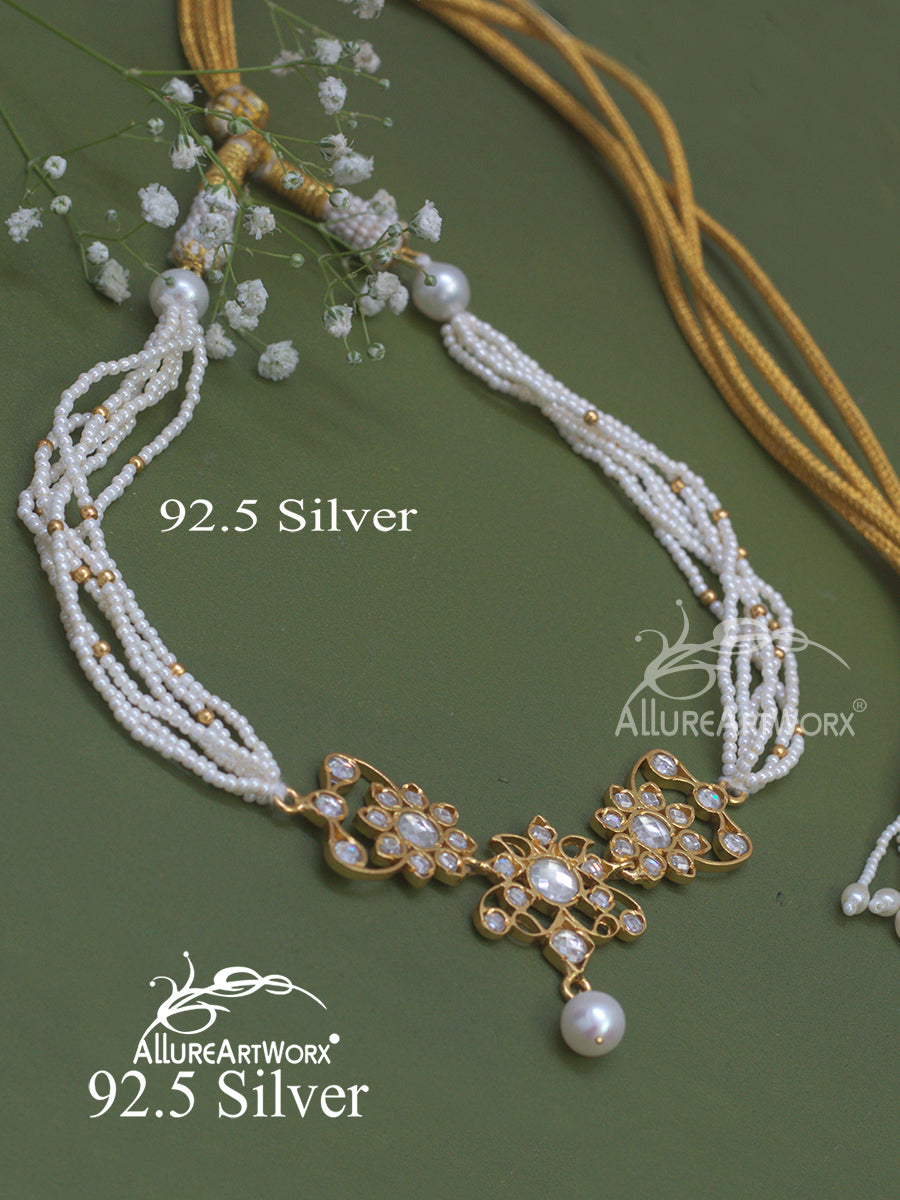 Nithila Silver Choker