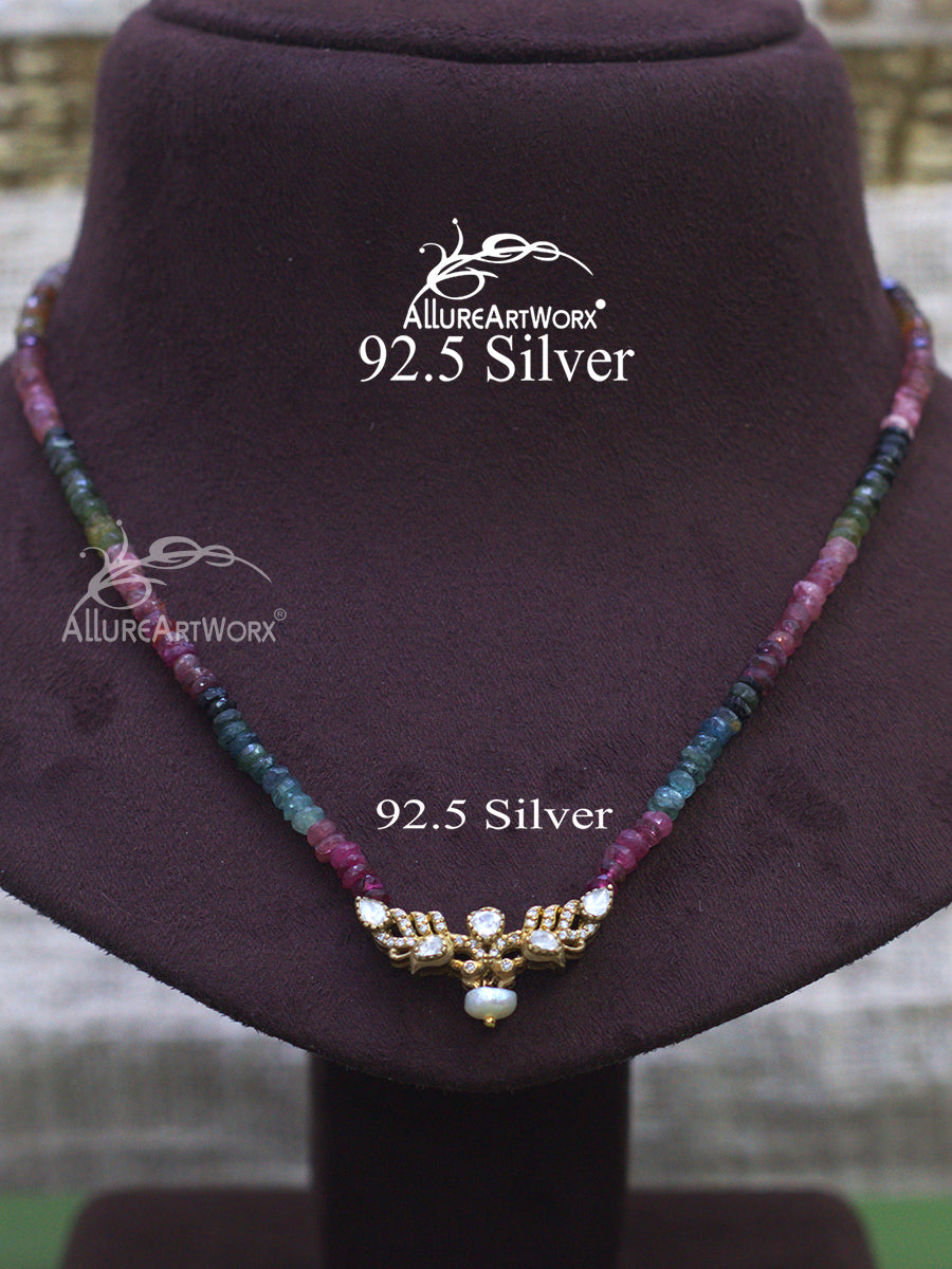 Arona Silver Neckpiece