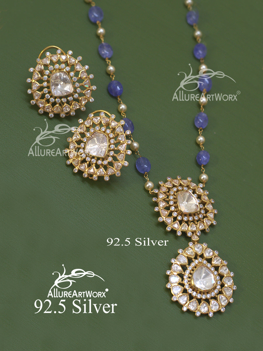 Aariana Silver Necklace