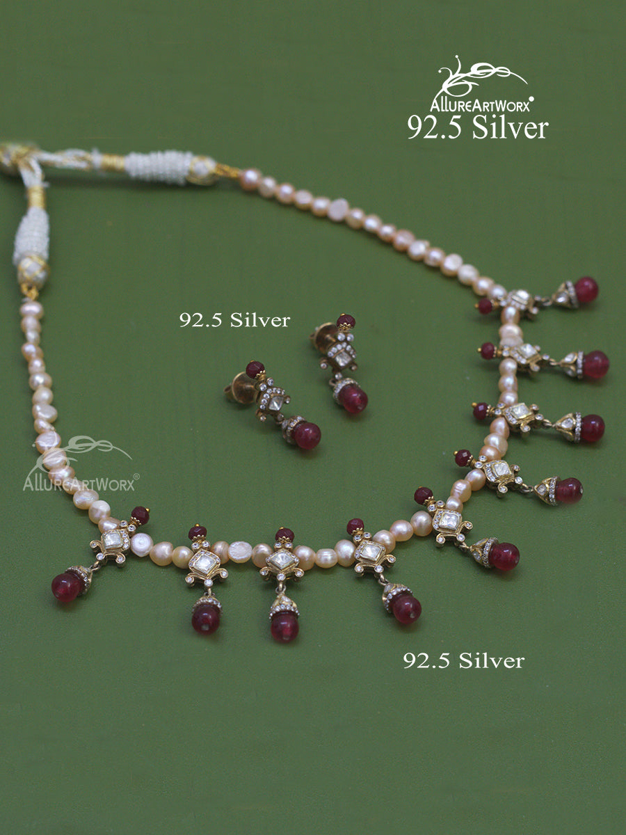 Evalette Silver Necklace