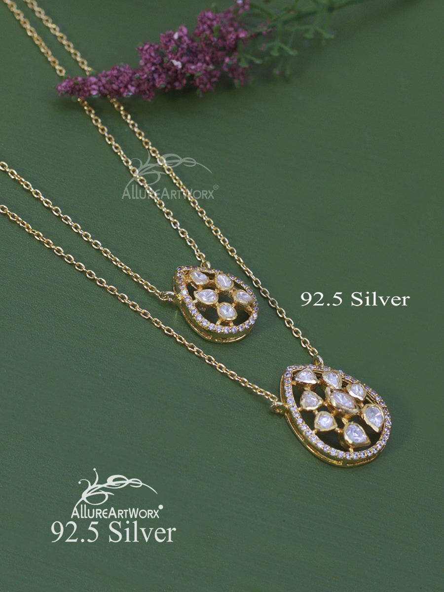 Aleanor Silver Neckpiece