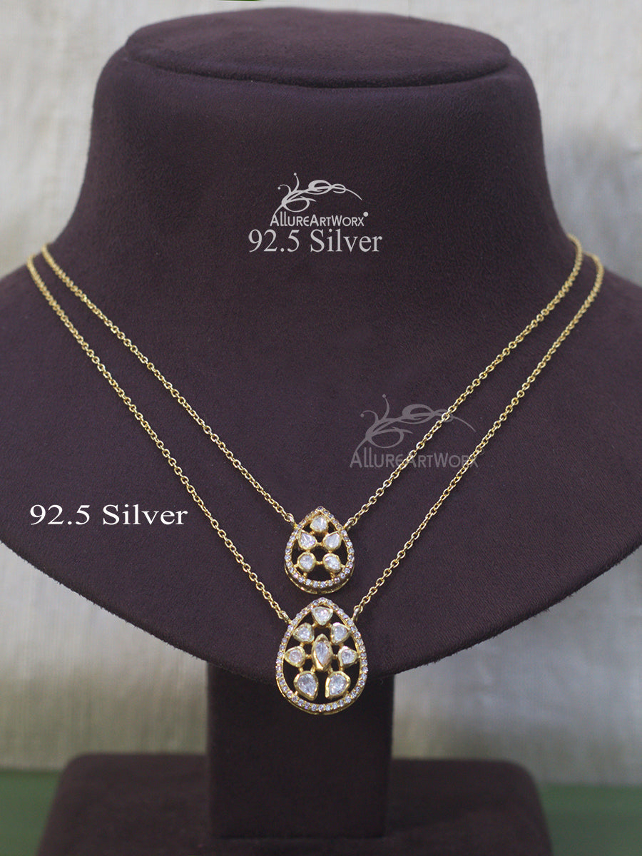 Aleanor Silver Neckpiece