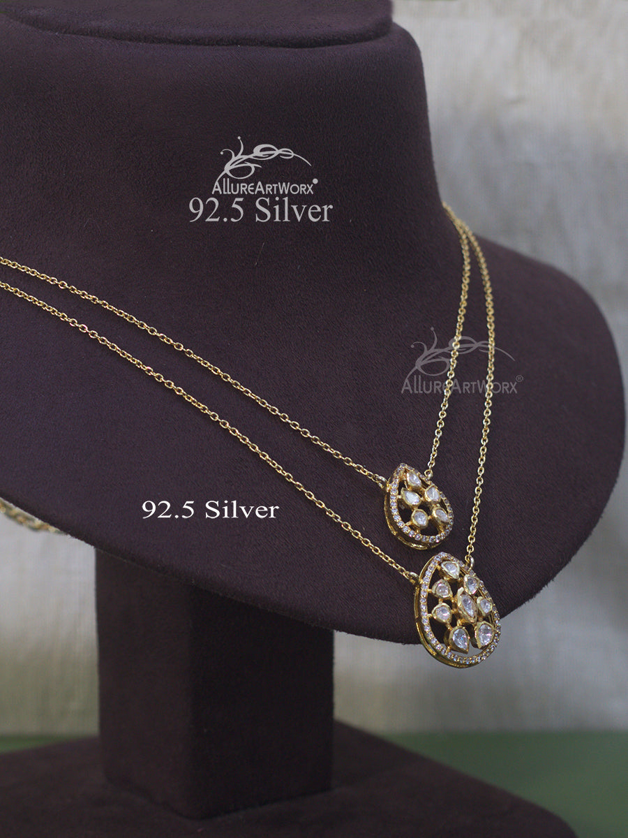 Aleanor Silver Neckpiece