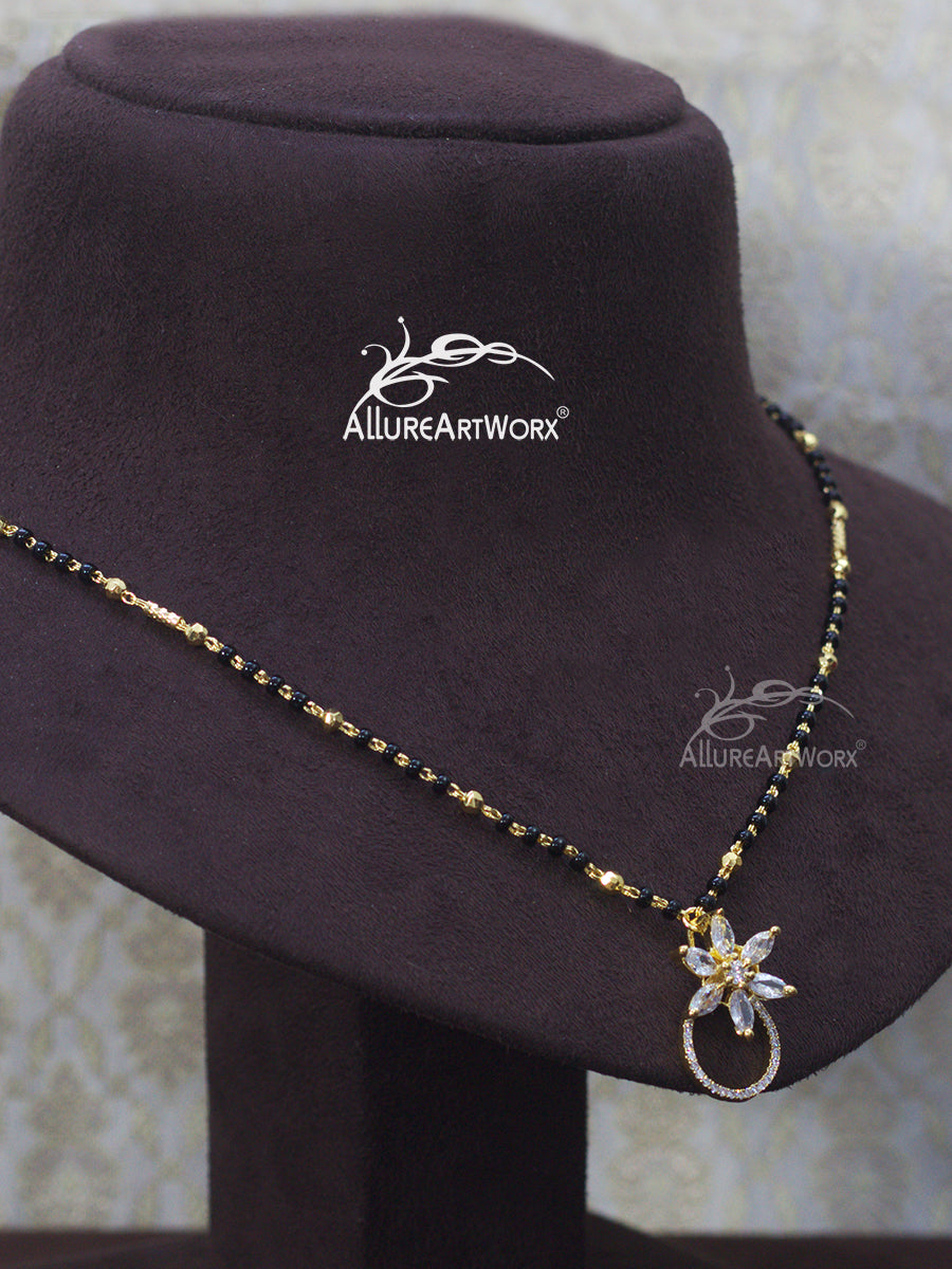 Trendy Mangalsutra(Gold Forming)