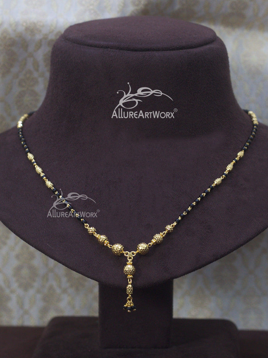 Traditional Mangalsutra(Gold Forming)