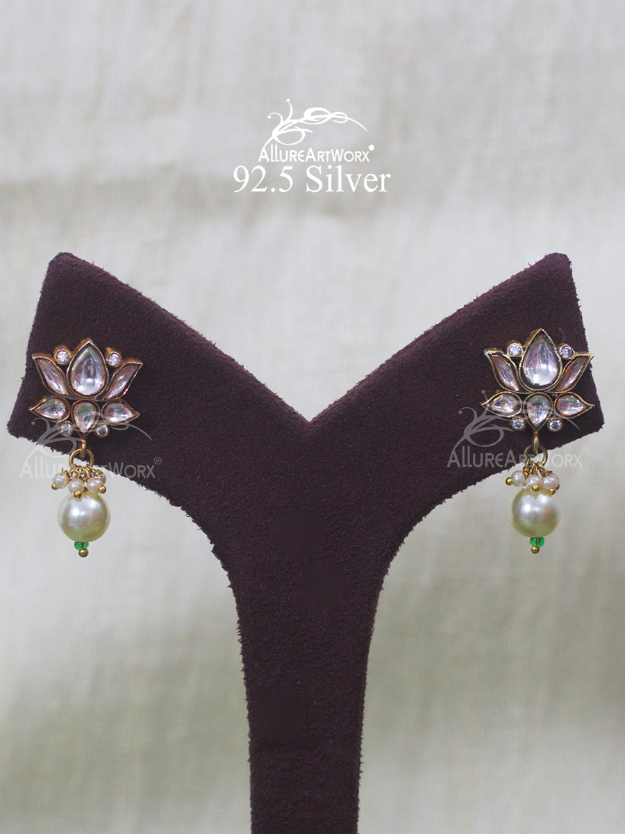 Pihu Silver Necklace