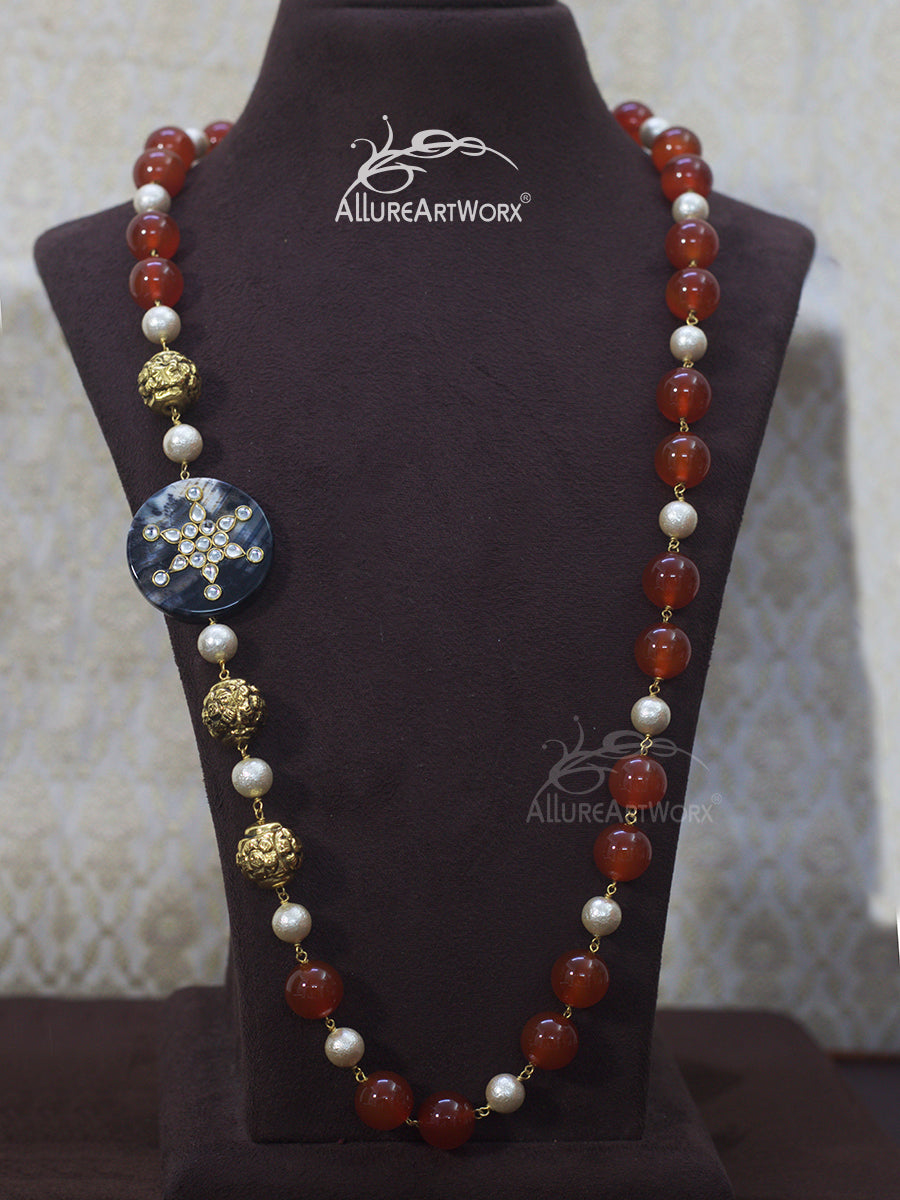 Onyx Neckpiece