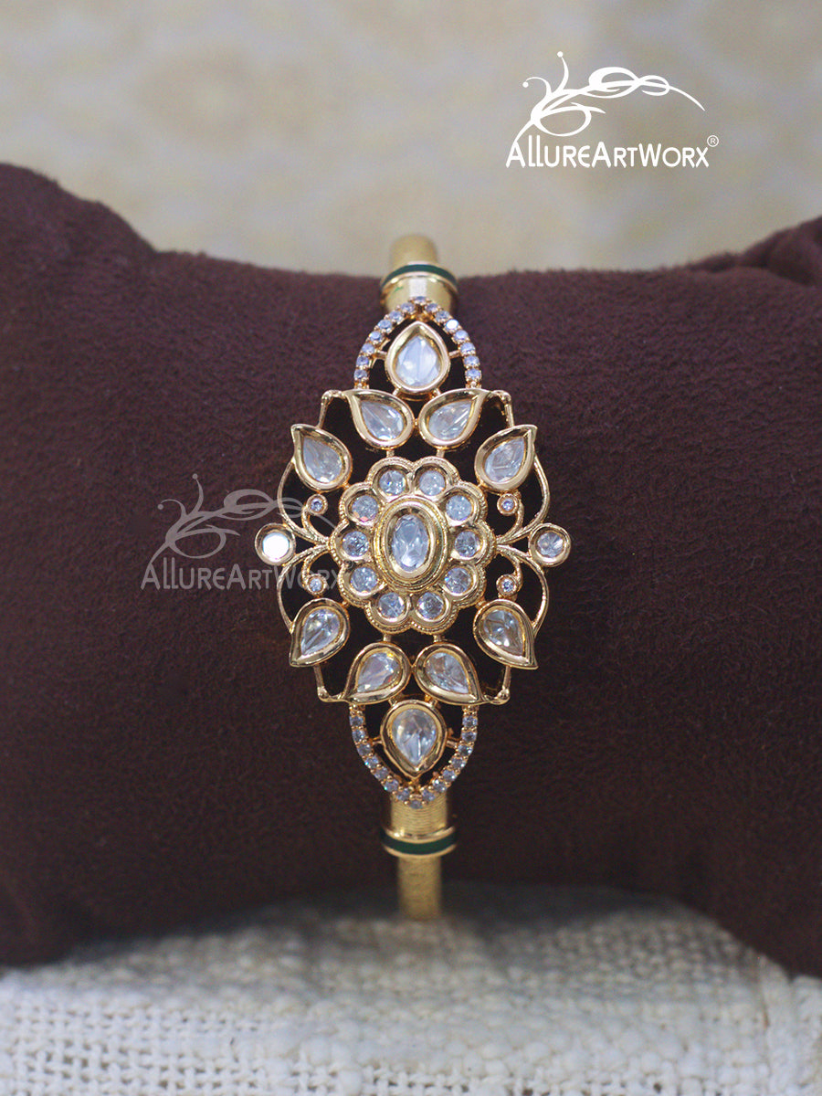 Kundan Bracelet(2.6)