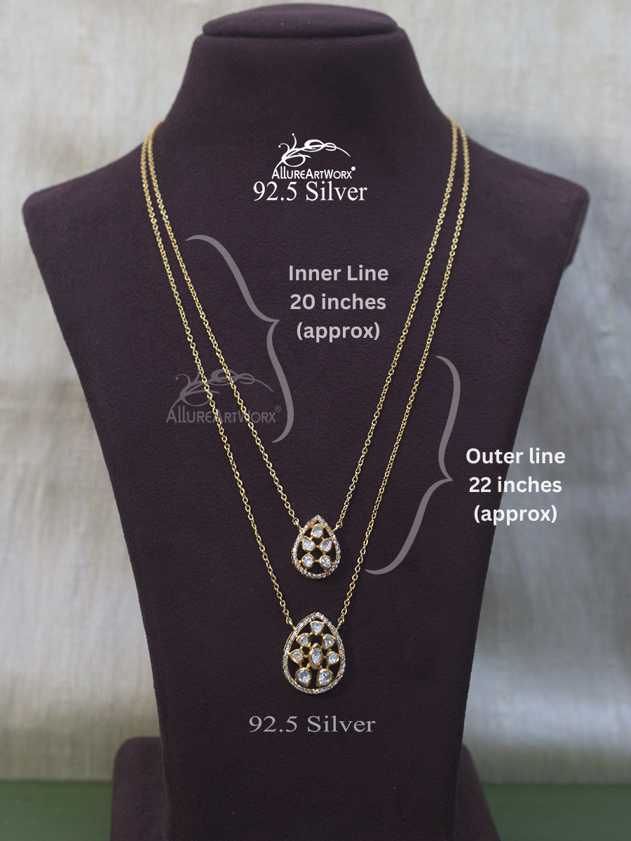 Aleanor Silver Neckpiece