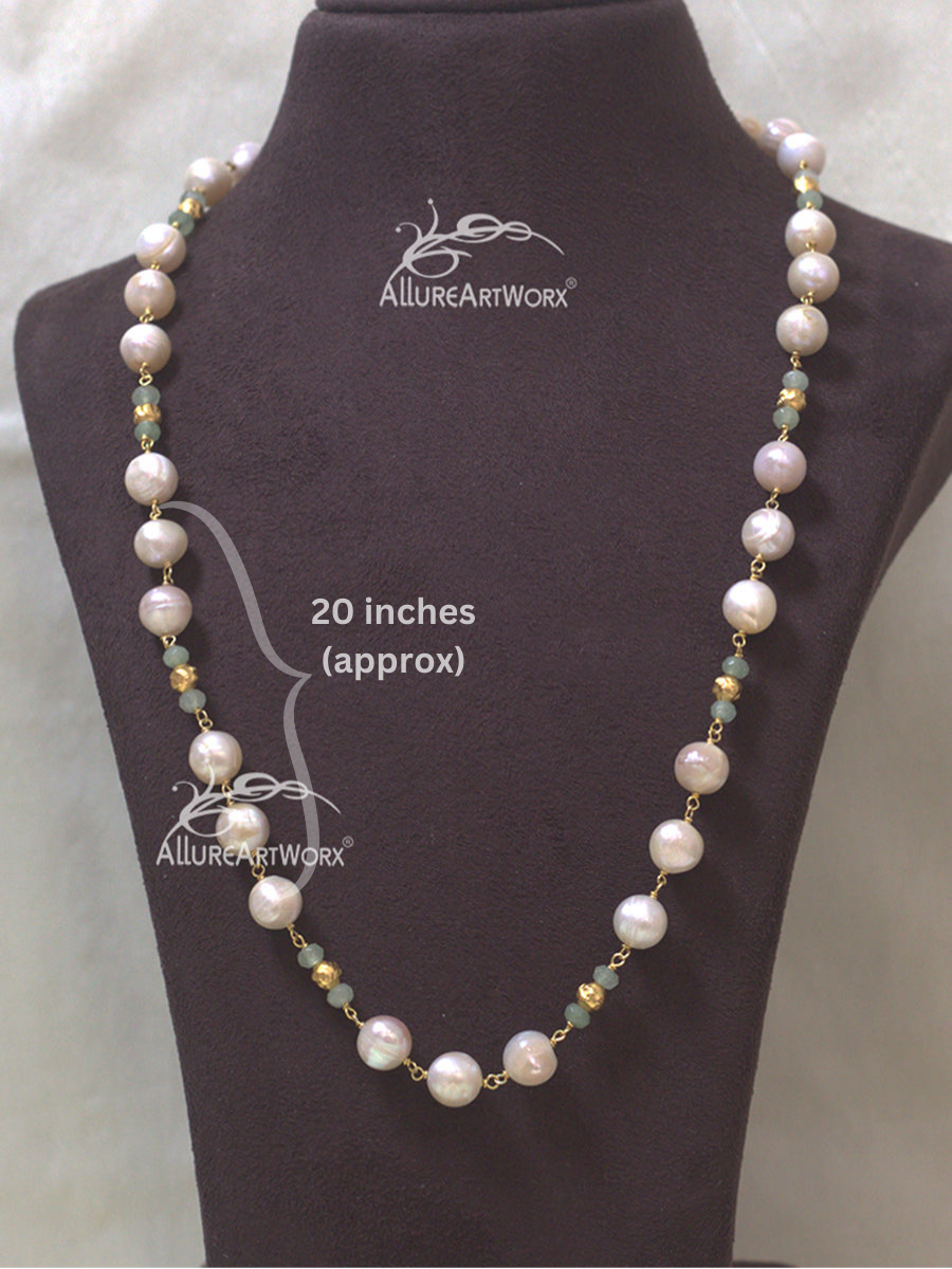 Pearl Neckpiece