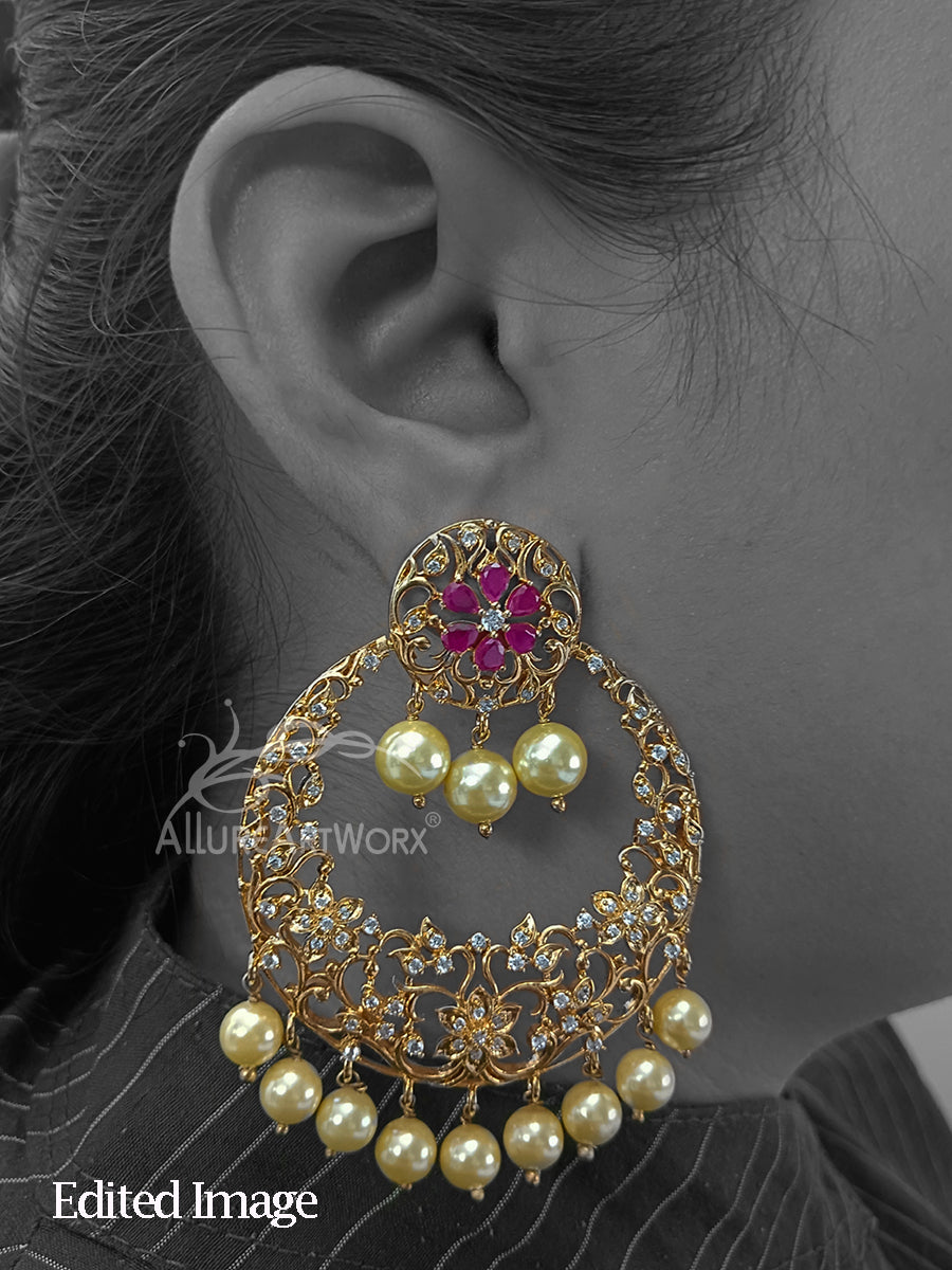 Filigree Chandballis