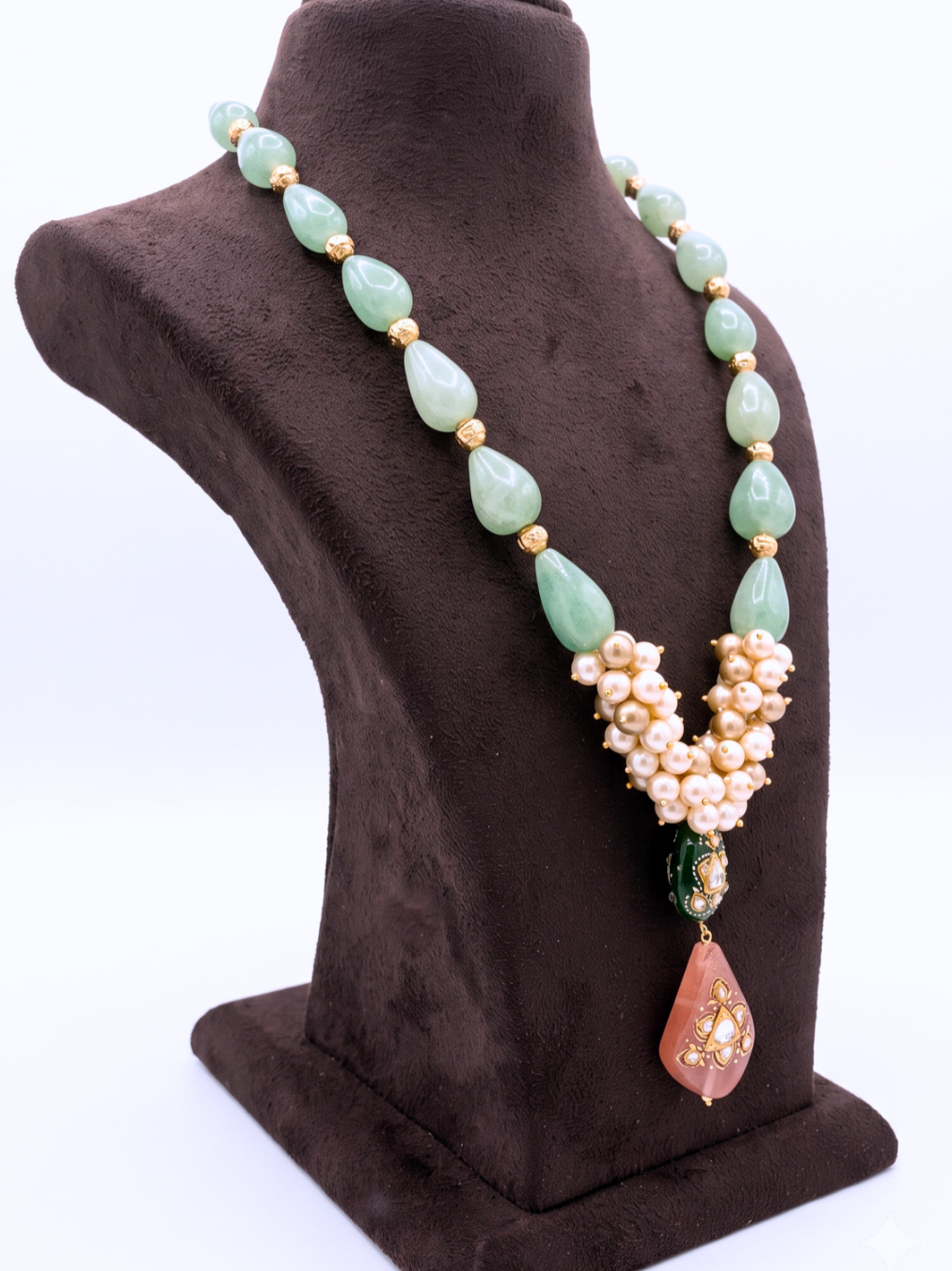 Aventurines Pearl Neckpiece
