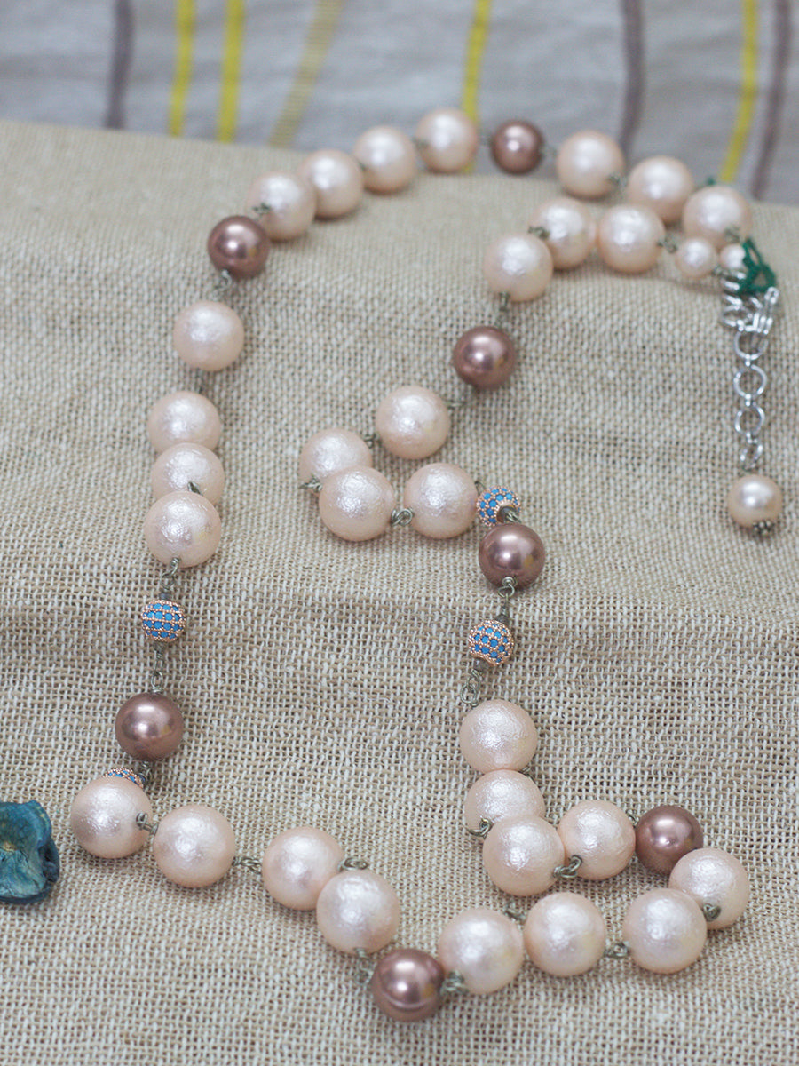 Pearl Neckpiece