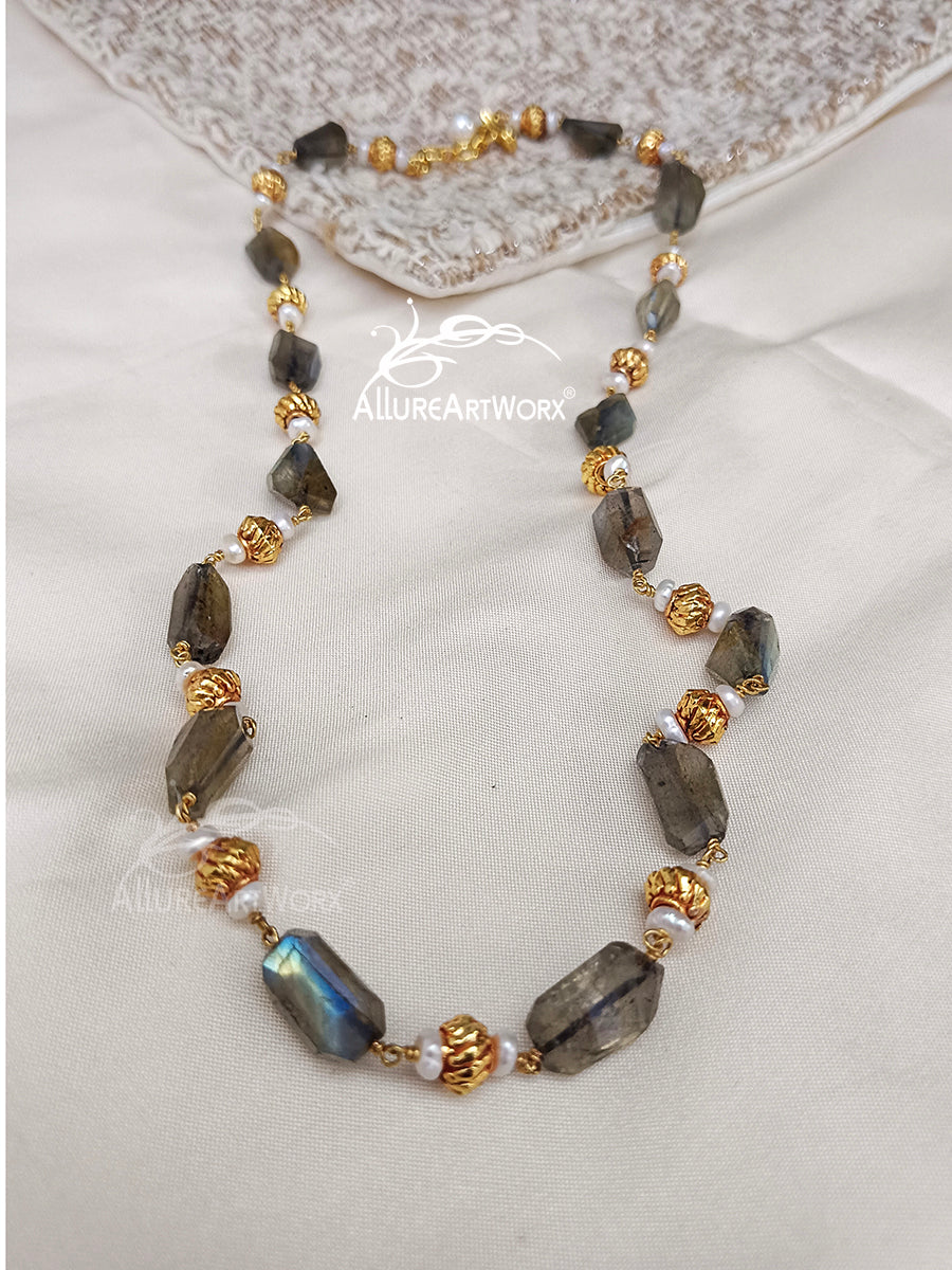 Labradorite Neckpiece