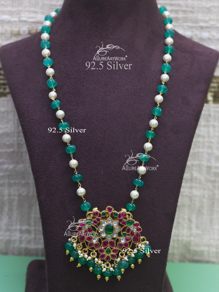 Kalapi Silver Neckpiece